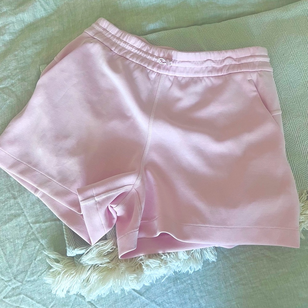 Lululemon Softstreme High-Rise Short 4” Vitapink